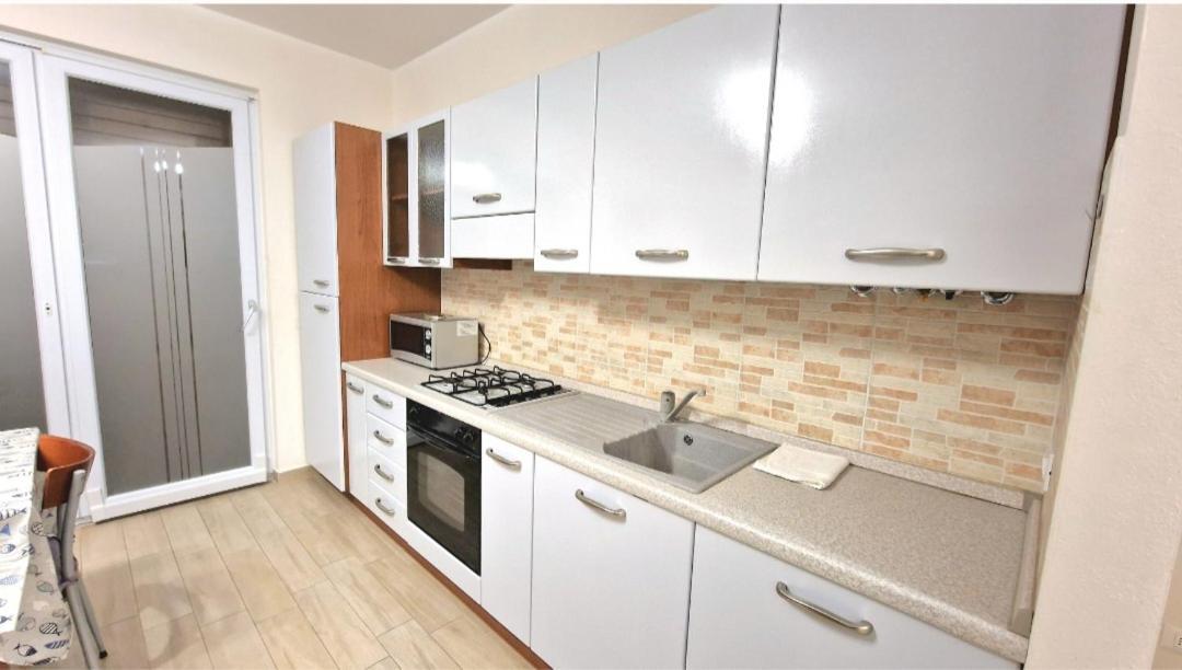 Chiara Pool Apartment Бардоліно Екстер'єр фото