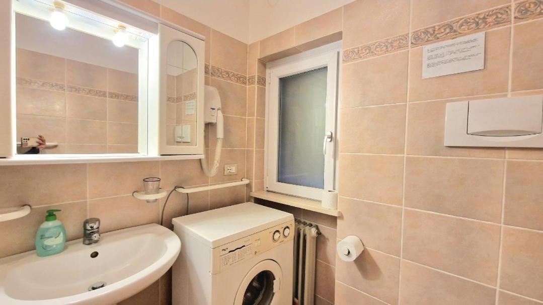 Chiara Pool Apartment Бардоліно Екстер'єр фото