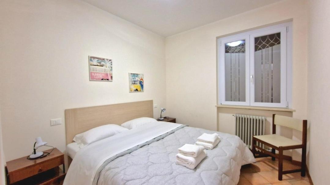 Chiara Pool Apartment Бардоліно Екстер'єр фото